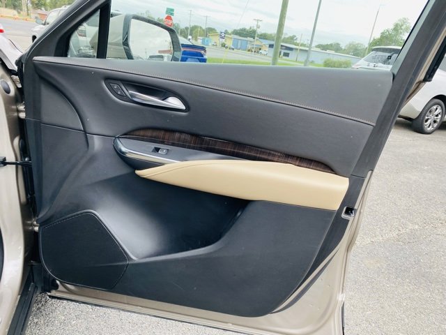 Used 2025 Cadillac XT4 Premium Luxury image 20