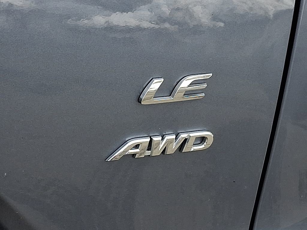 Used 2023 Toyota Corolla Cross LE image 30