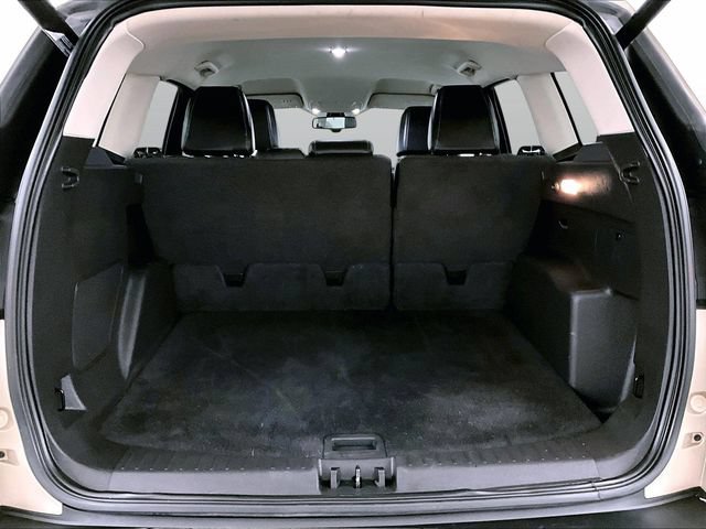 Used 2017 Ford Escape Titanium AWD/4WD image 34
