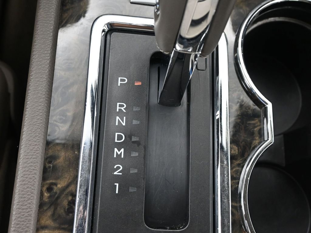 Used 2017 Lincoln Navigator Select image 33