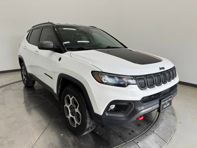 Used 2022 Jeep Compass Trailhawk AWD/4WD image 1