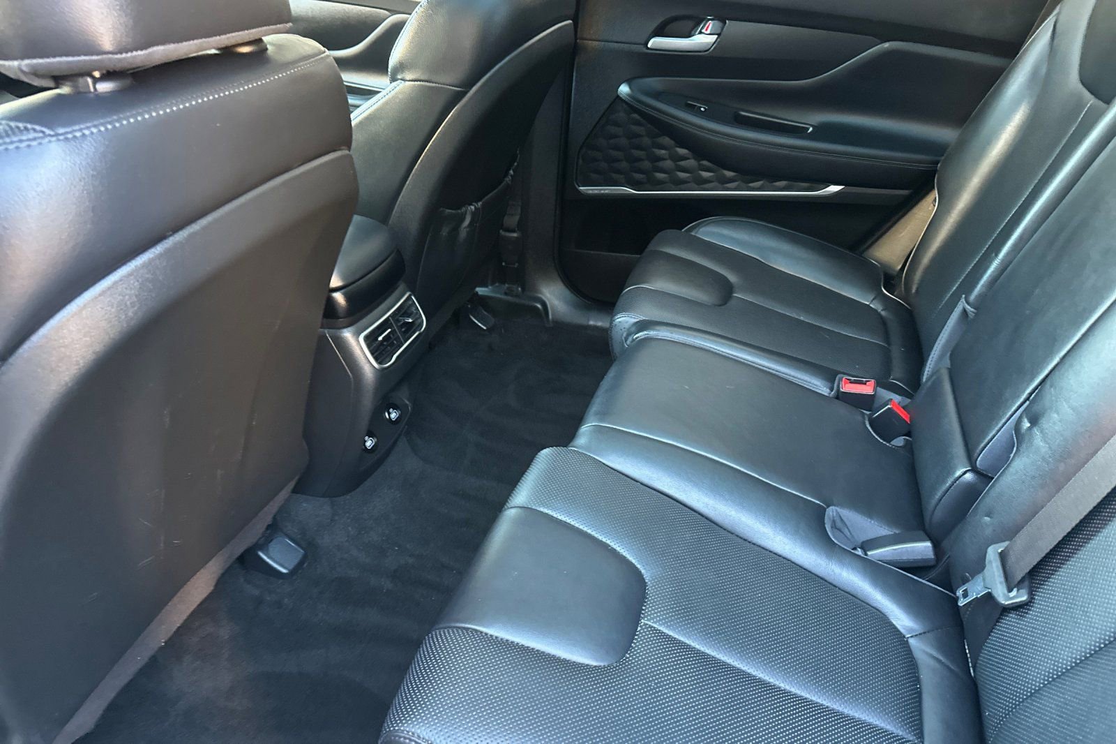 Used 2021 Hyundai Santa Fe SEL w/ Convenience + Premium Package image 13