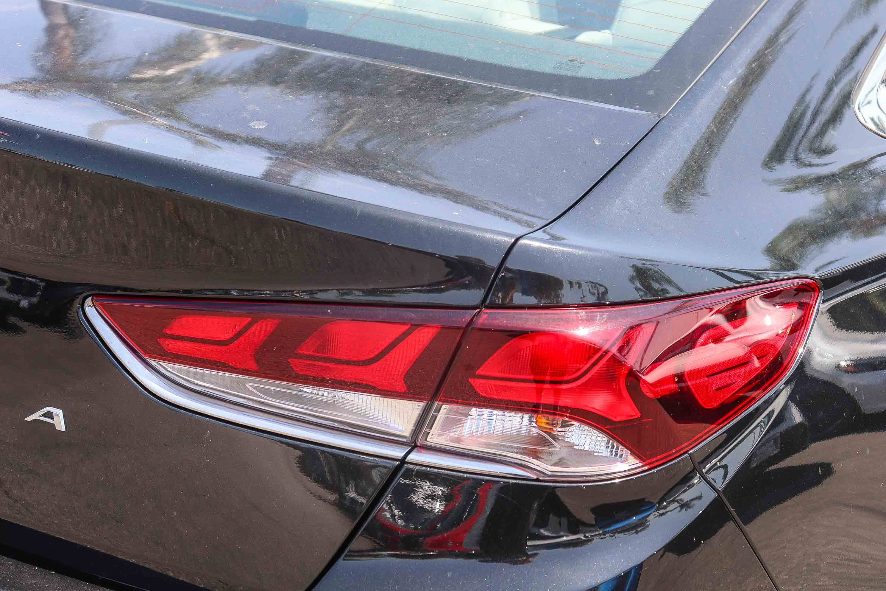 Used 2019 Hyundai Sonata SE w/ Cargo Package FWD image 9