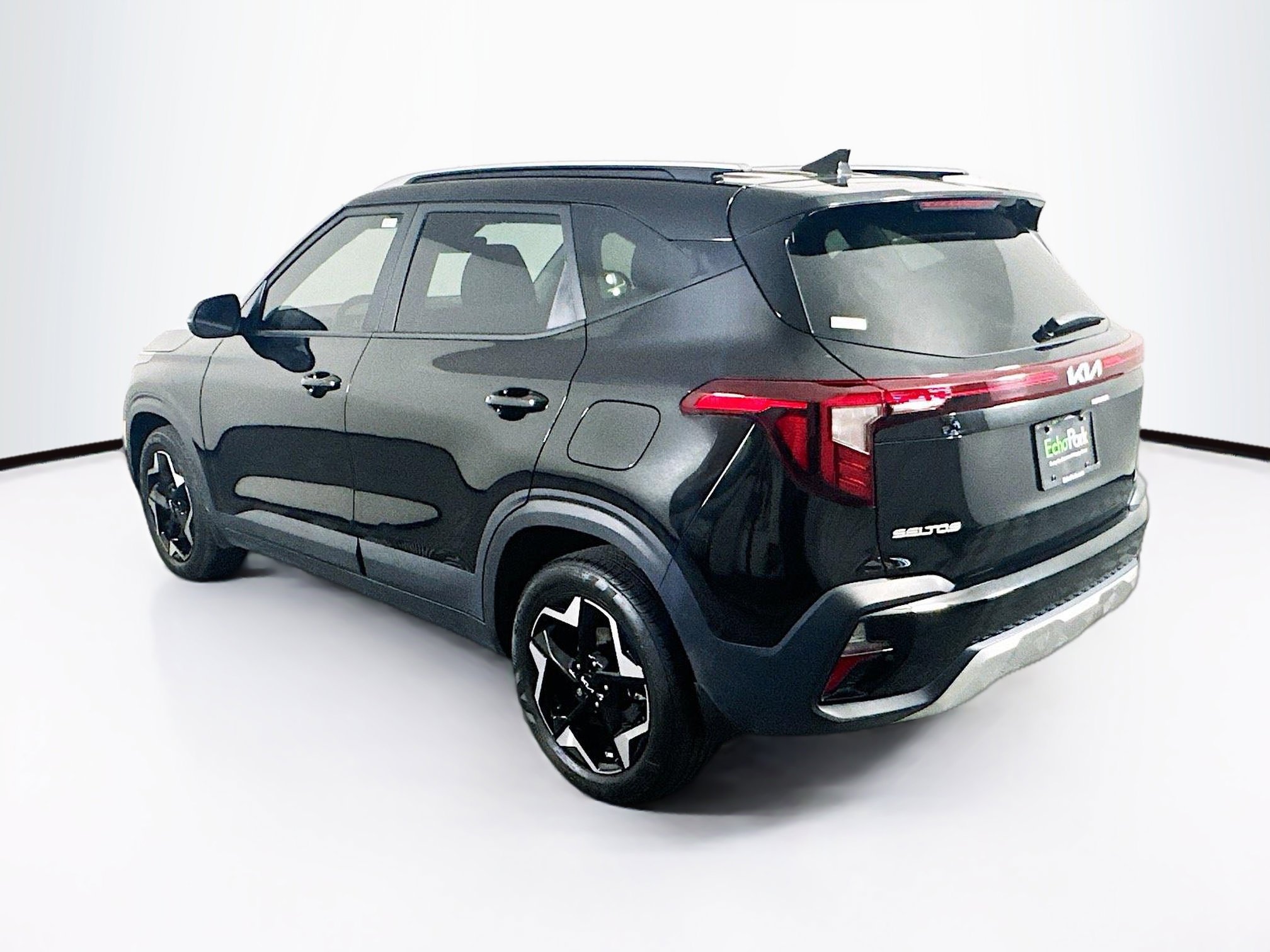 Used 2025 Kia Seltos S FWD image 5