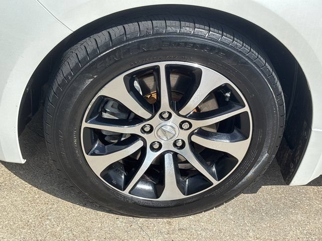 Used 2015 Acura TLX FWD image 11