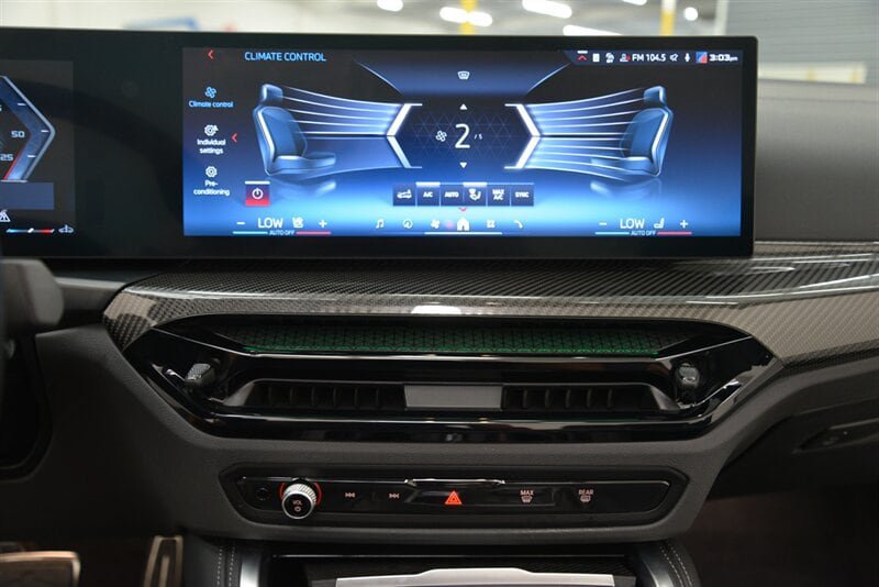 Used 2025 BMW M440i Convertible RWD image 25