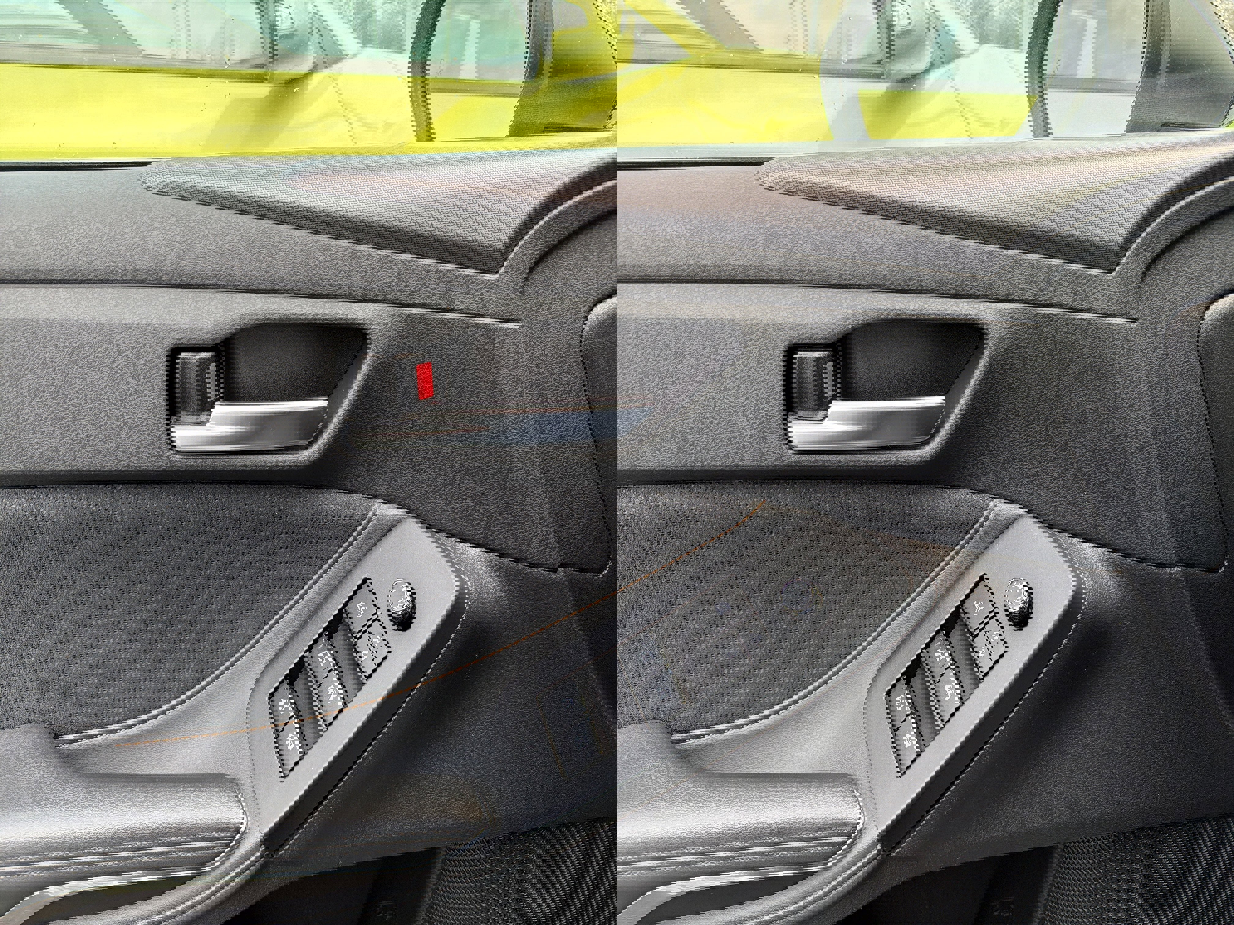 Used 2019 Toyota Avalon XSE w/ All Weather Liner Package FWD image 13