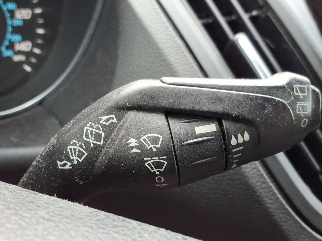Used 2015 Ford Escape SE FWD image 22