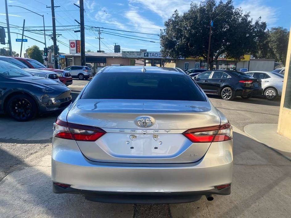 Used 2024 Toyota Camry LE image 13