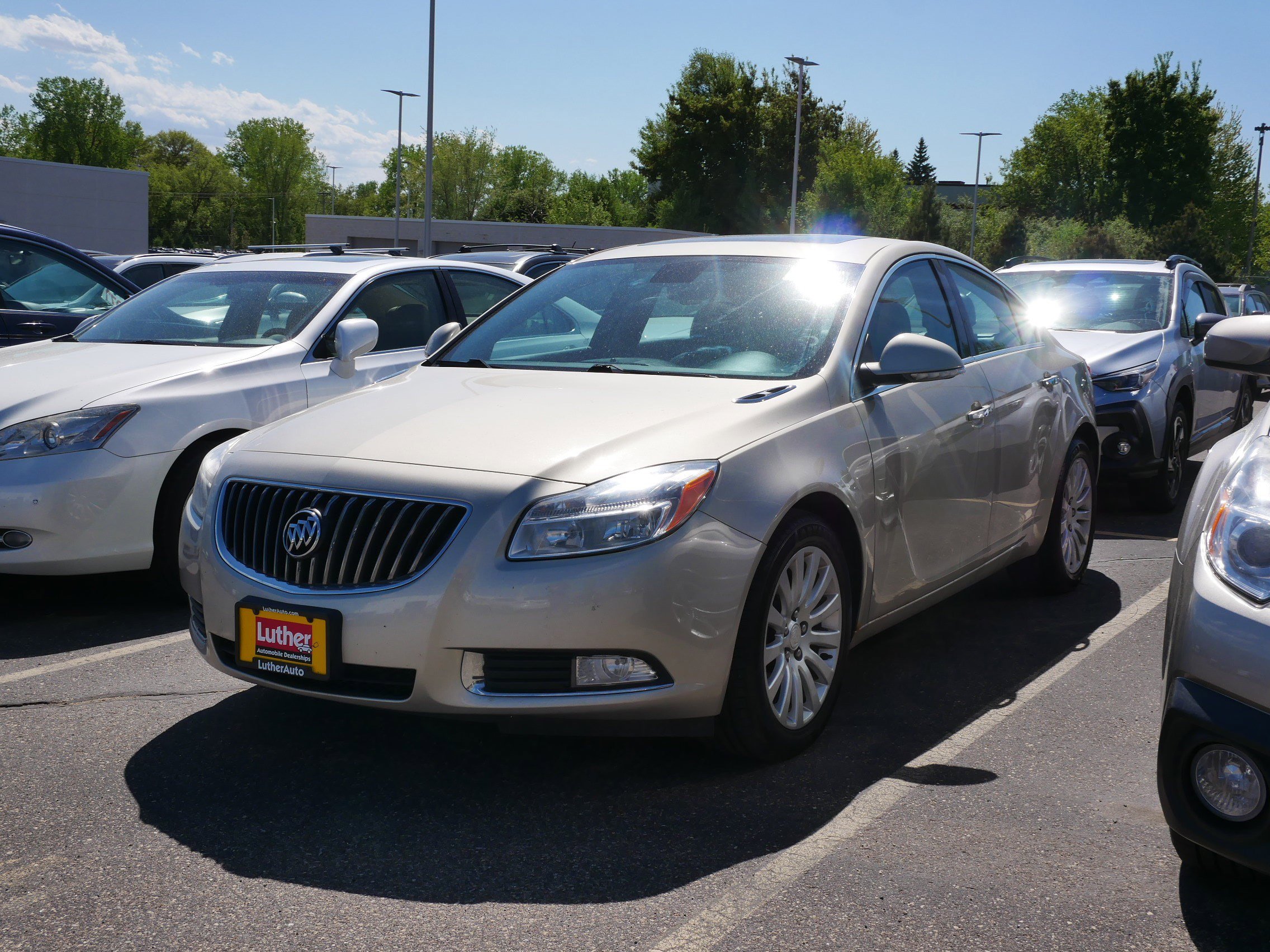 Used 2013 Buick Regal Premium FWD image 3