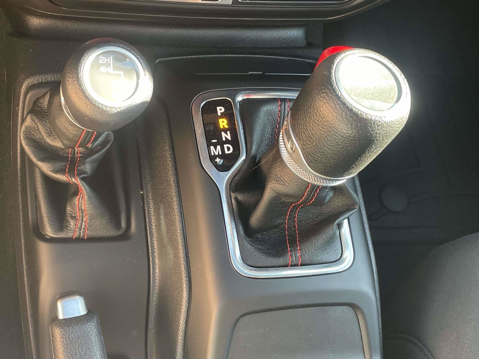 Used 2023 Jeep Gladiator Rubicon w/ Cold Weather Group AWD/4WD image 22