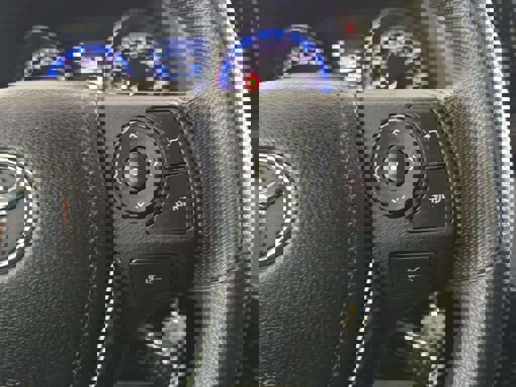 Used 2018 Toyota RAV4 LE w/ All Weather Liner Package image 30