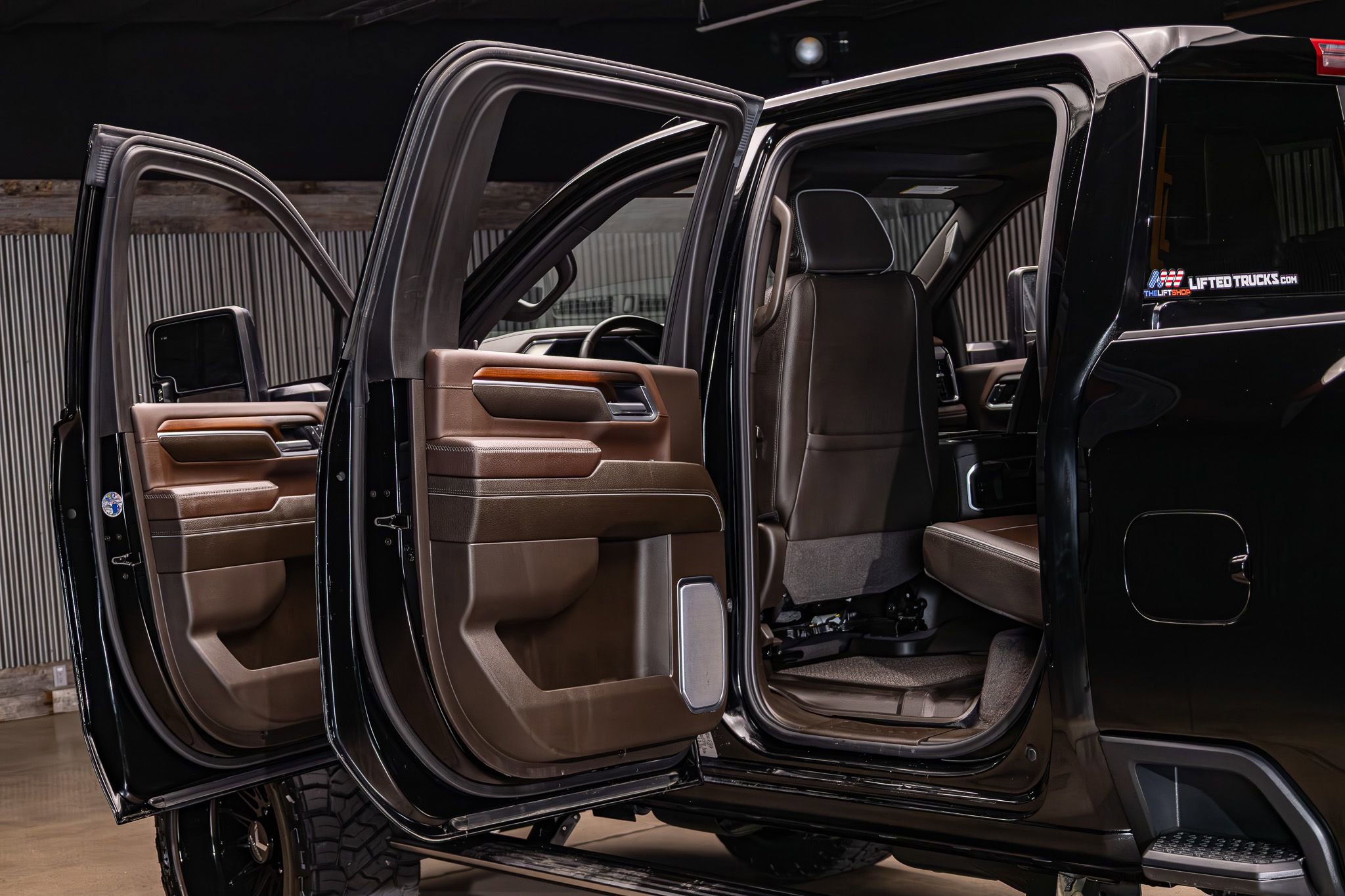 Used 2025 GMC Sierra 2500 Denali w/ Denali Reserve Package image 32