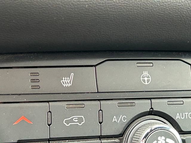 Used 2025 Dodge Durango GT AWD/4WD image 16