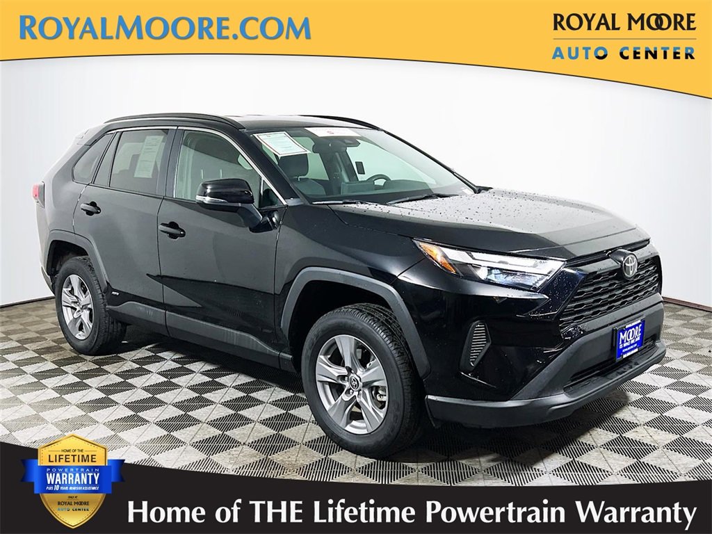 Certified 2025 Toyota RAV4 XLE image 1