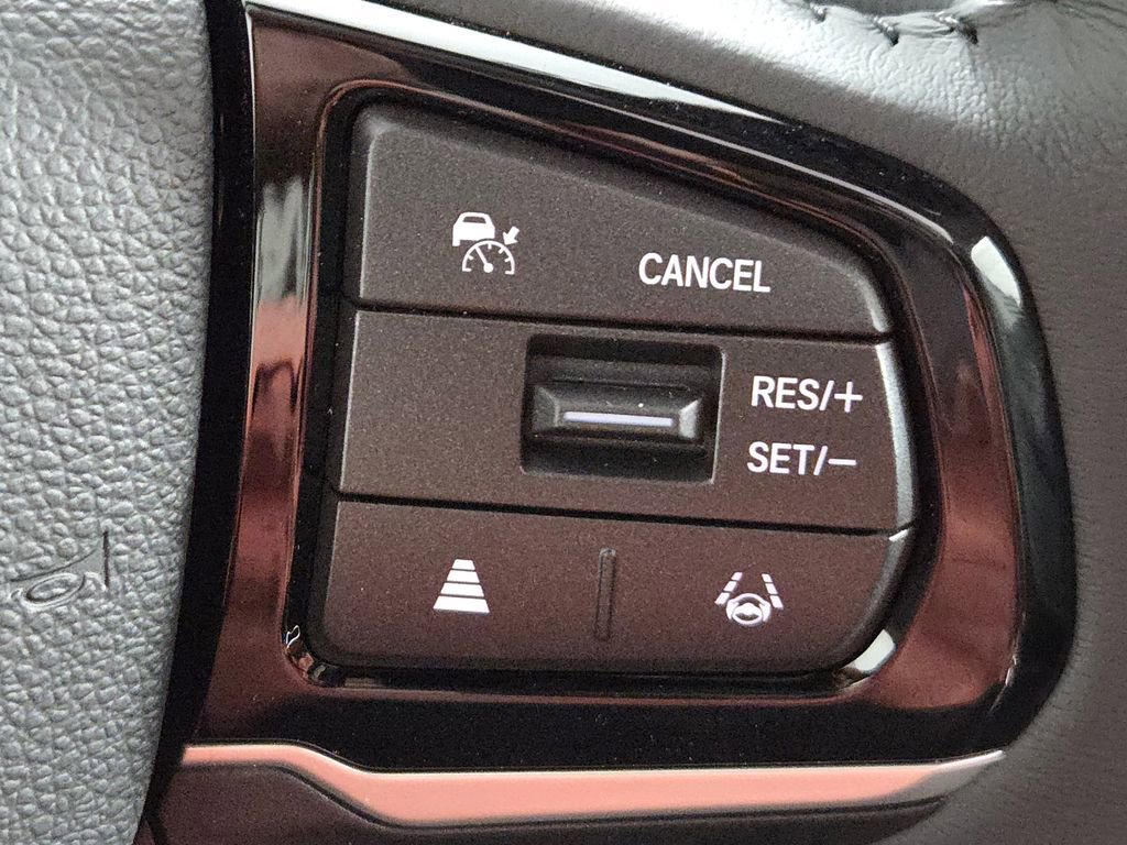 New 2026 Honda Odyssey Touring image 15