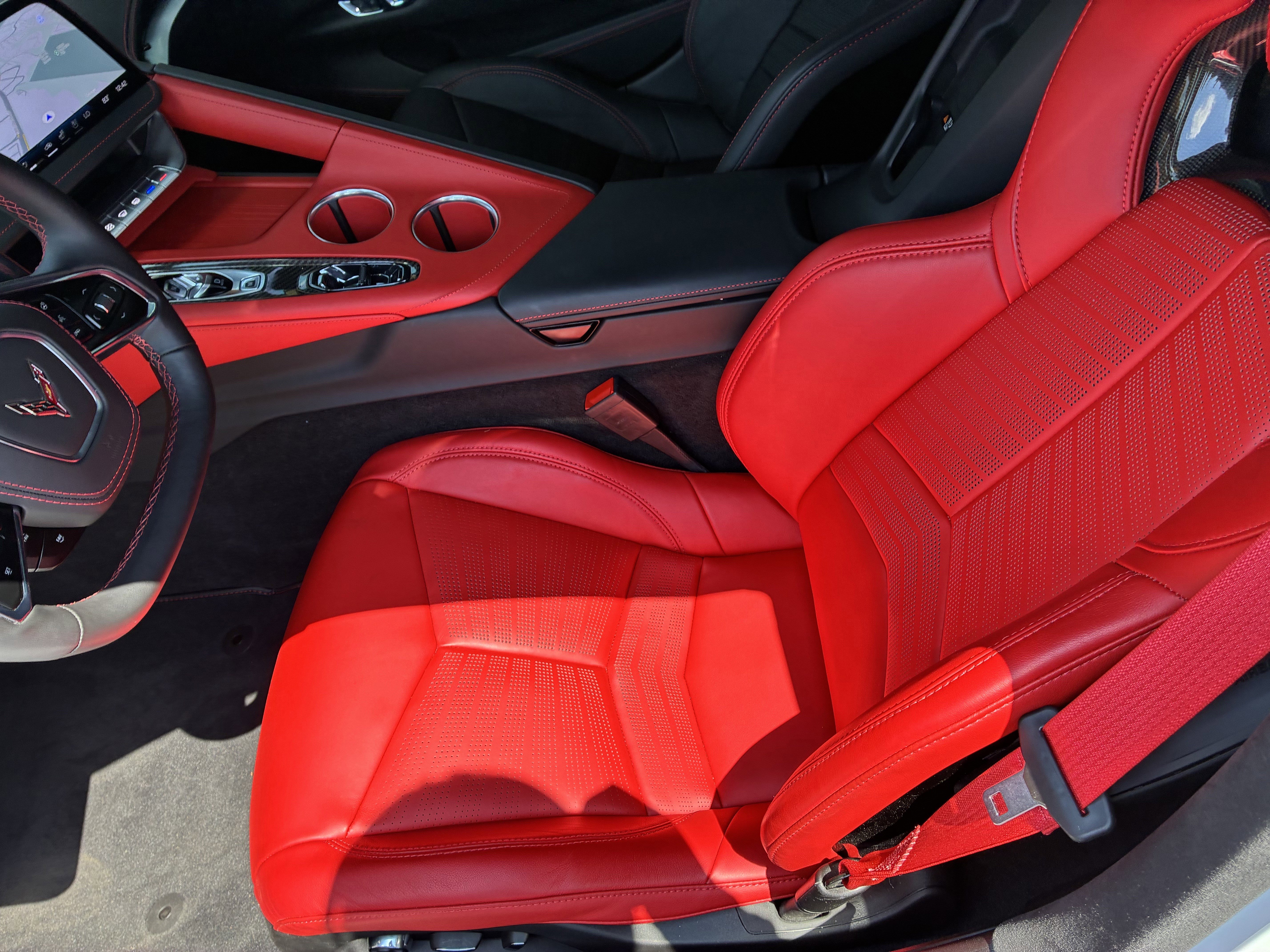 Used 2026 Chevrolet Corvette Stingray Premium Conv w/ Z51 Performance Package RWD image 15