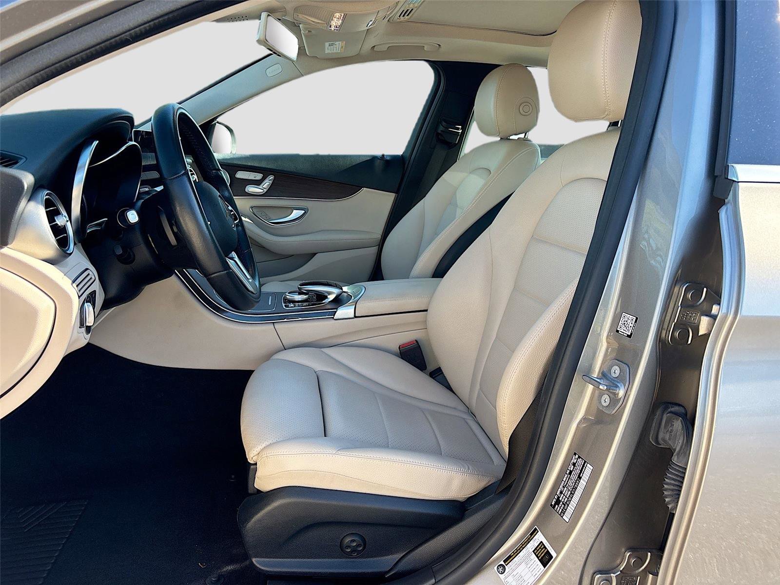 Used 2020 Mercedes-Benz C 300 Sedan image 26