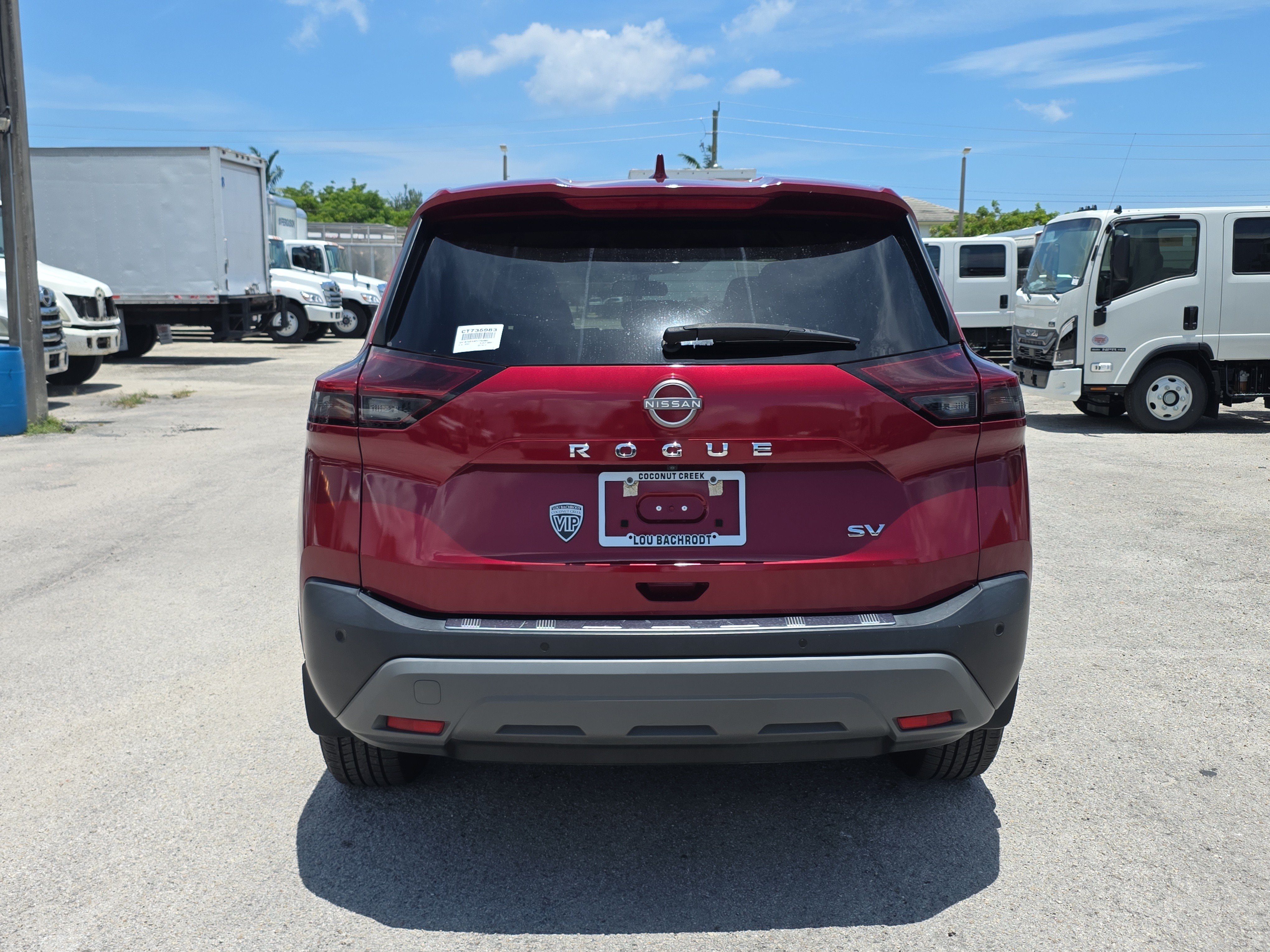 Used 2023 Nissan Rogue SV FWD image 6