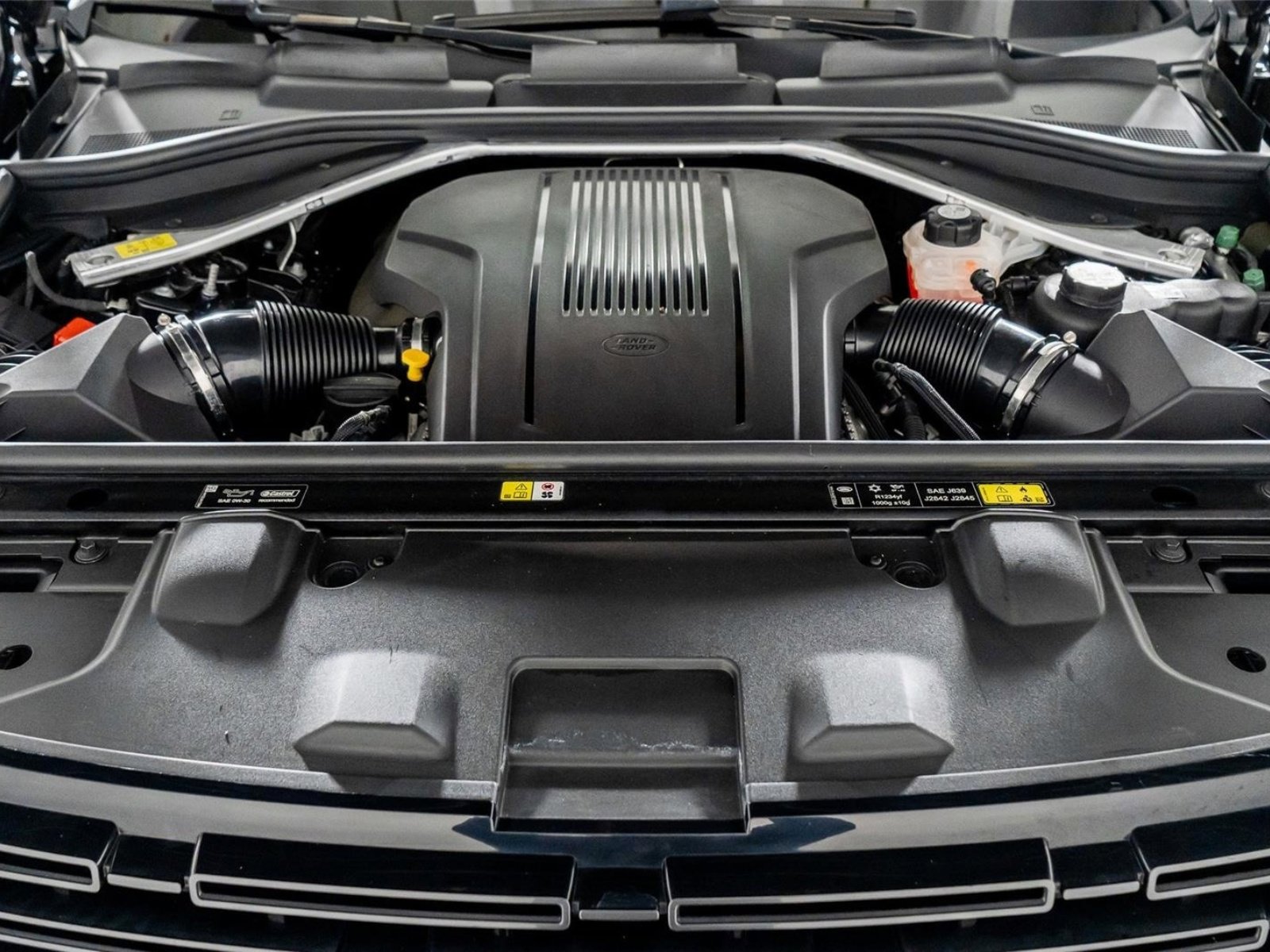 Used 2024 Land Rover Range Rover Long Wheelbase Autobiography image 52