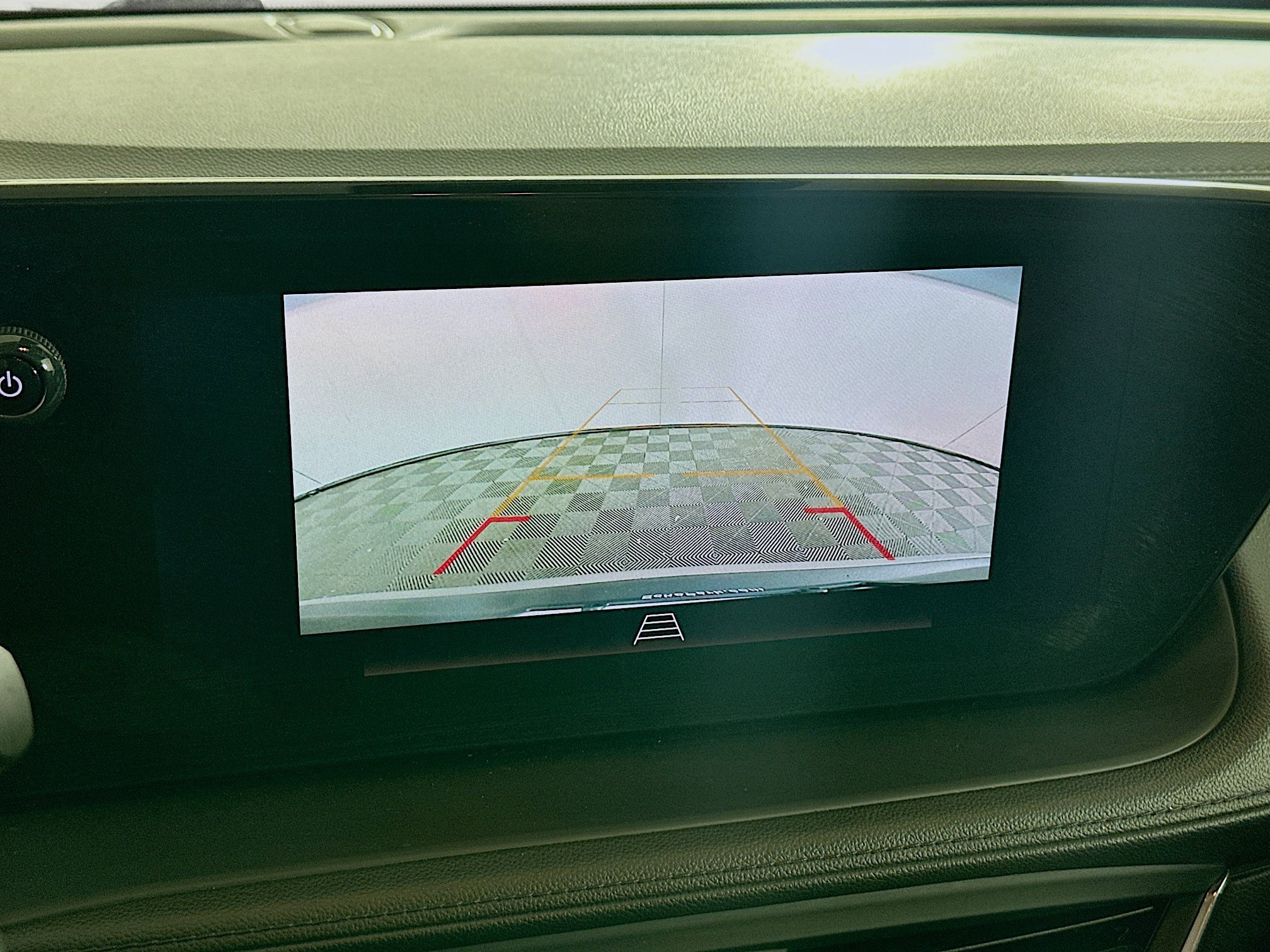 Used 2025 Buick Encore GX Preferred FWD image 22