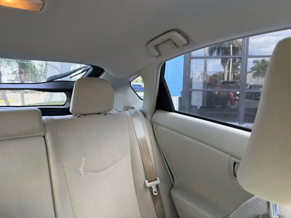 Used 2014 Toyota Prius Three image 15