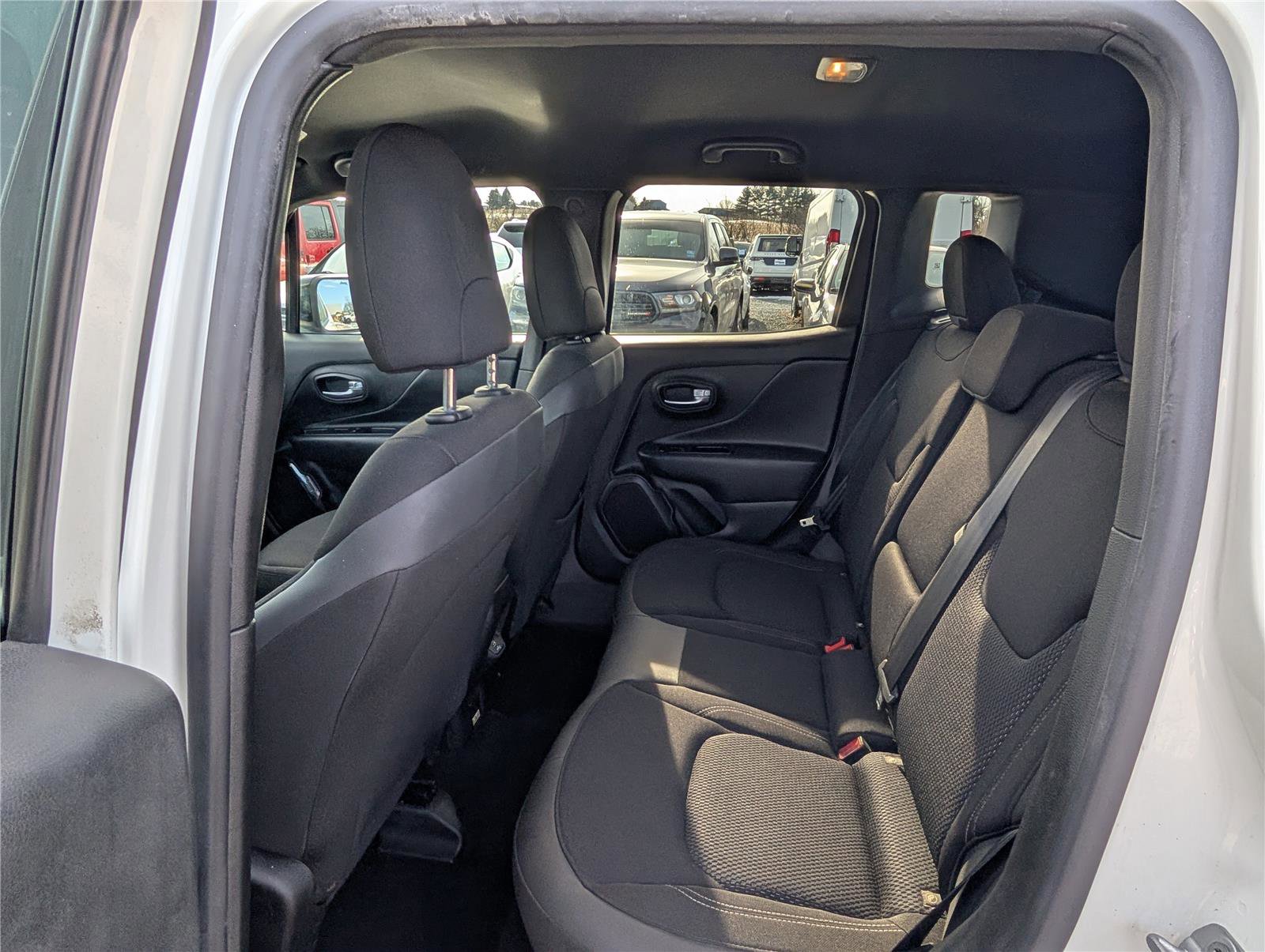 Used 2022 Jeep Renegade Altitude w/ Convenience Group image 13