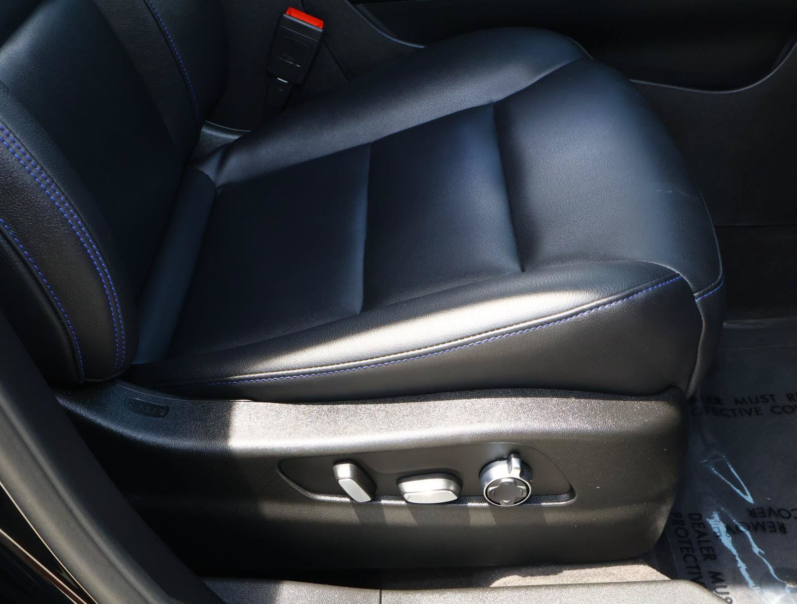 Used 2024 Cadillac XT4 Sport w/ Active Safety Package FWD image 18