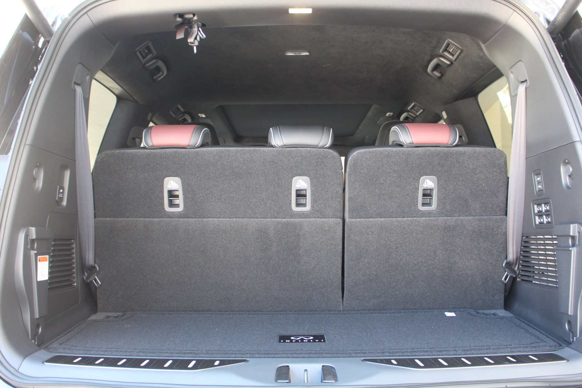 New 2026 INFINITI QX80 Autograph image 19