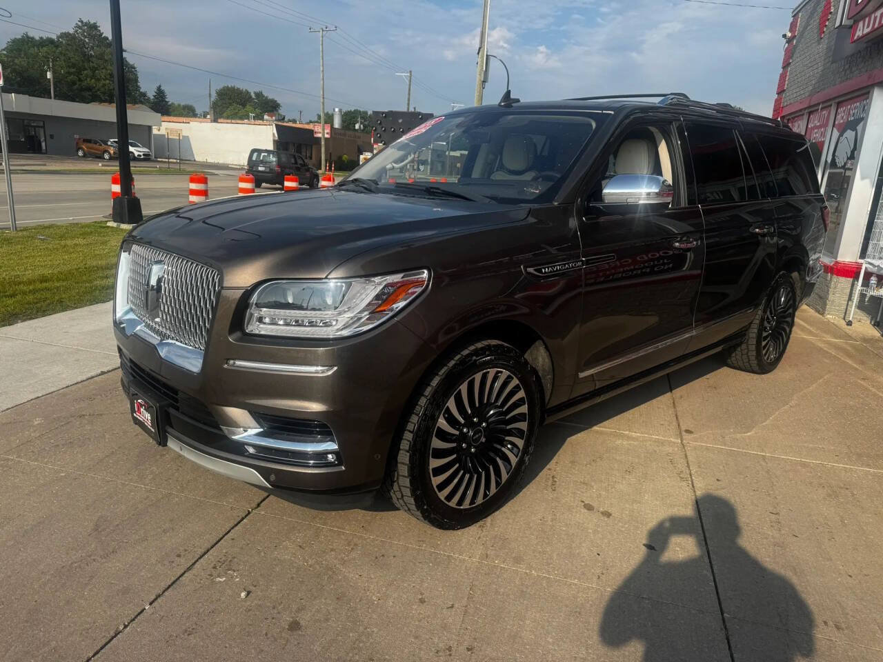 Used 2018 Lincoln Navigator L Black Label w/ Cargo Package AWD/4WD image 7