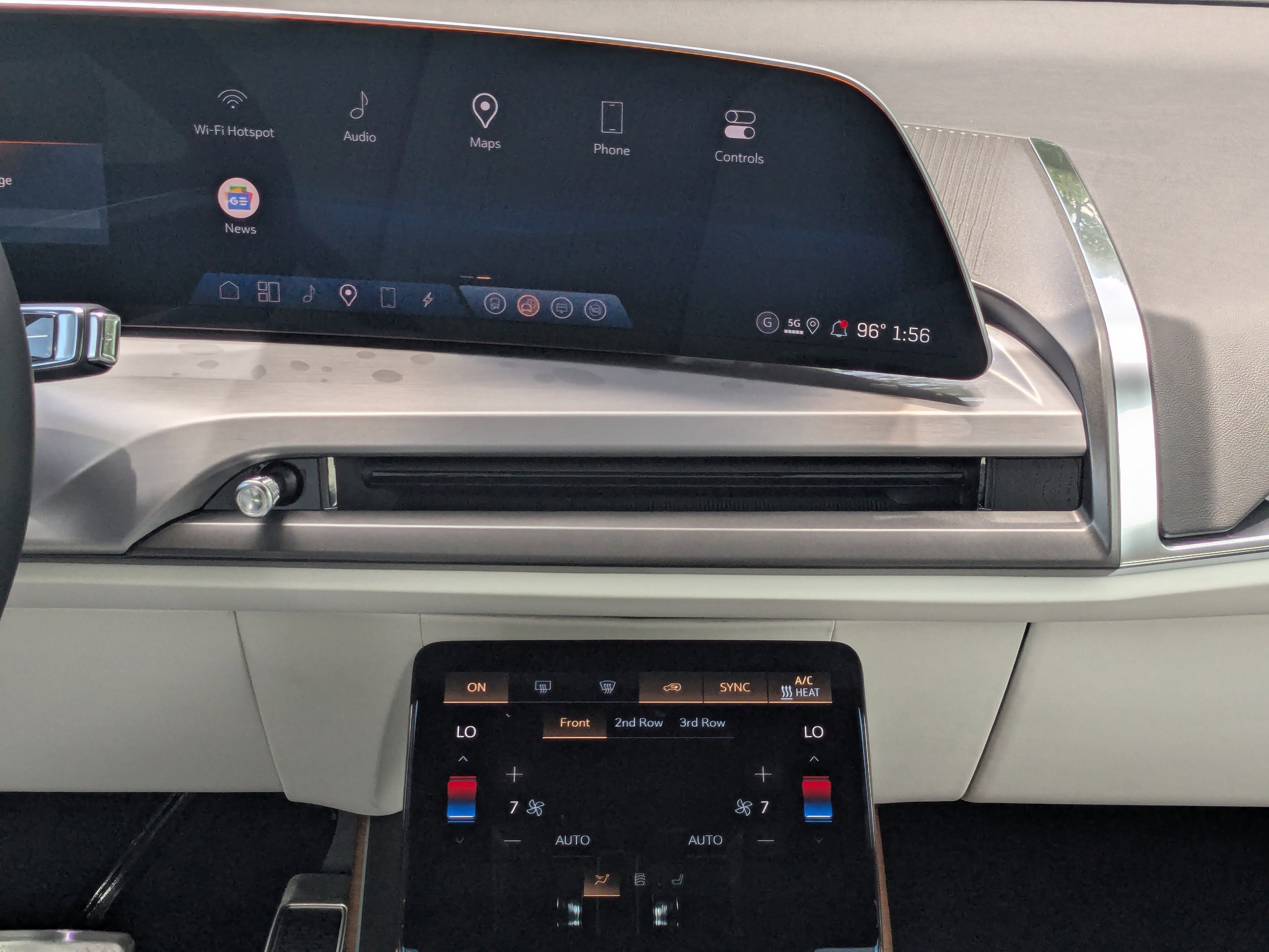 New 2026 Cadillac Vistiq Sport w/ LPO, Floor Liner Package image 6