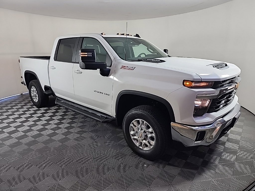 New 2026 Chevrolet Silverado 2500 LT