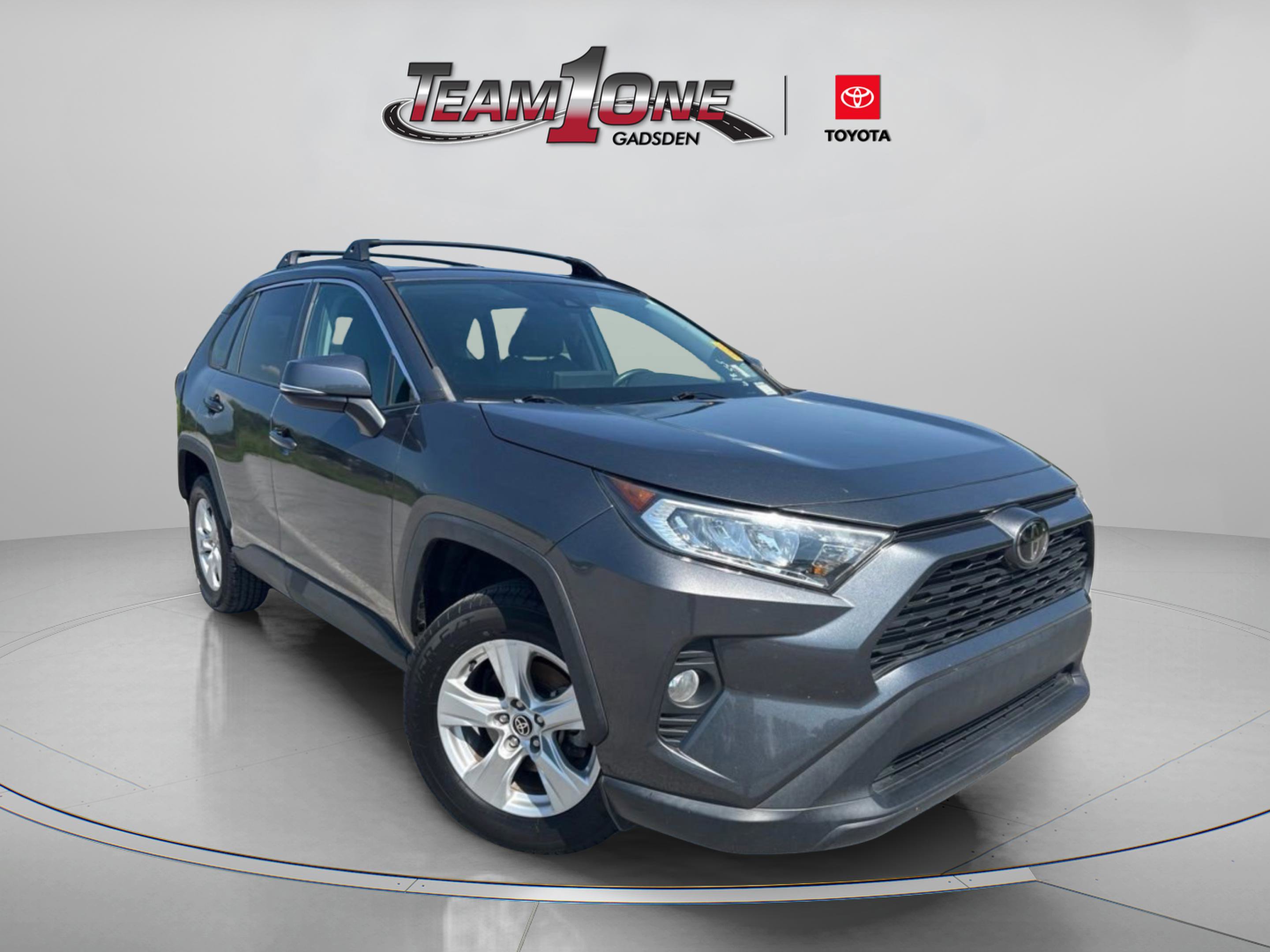 Used 2021 Toyota RAV4 XLE w/ Convenience Package FWD image 1