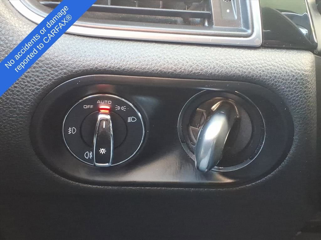 Used 2015 Porsche Macan S image 29