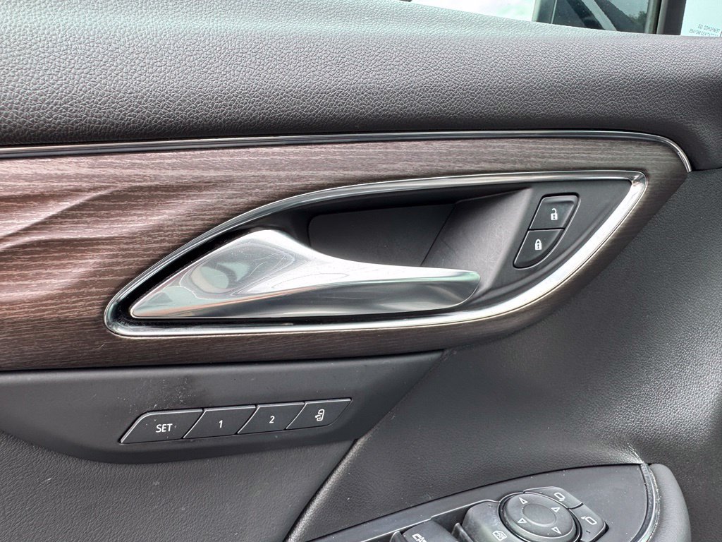 Certified 2023 Buick Envision Avenir AWD/4WD image 12