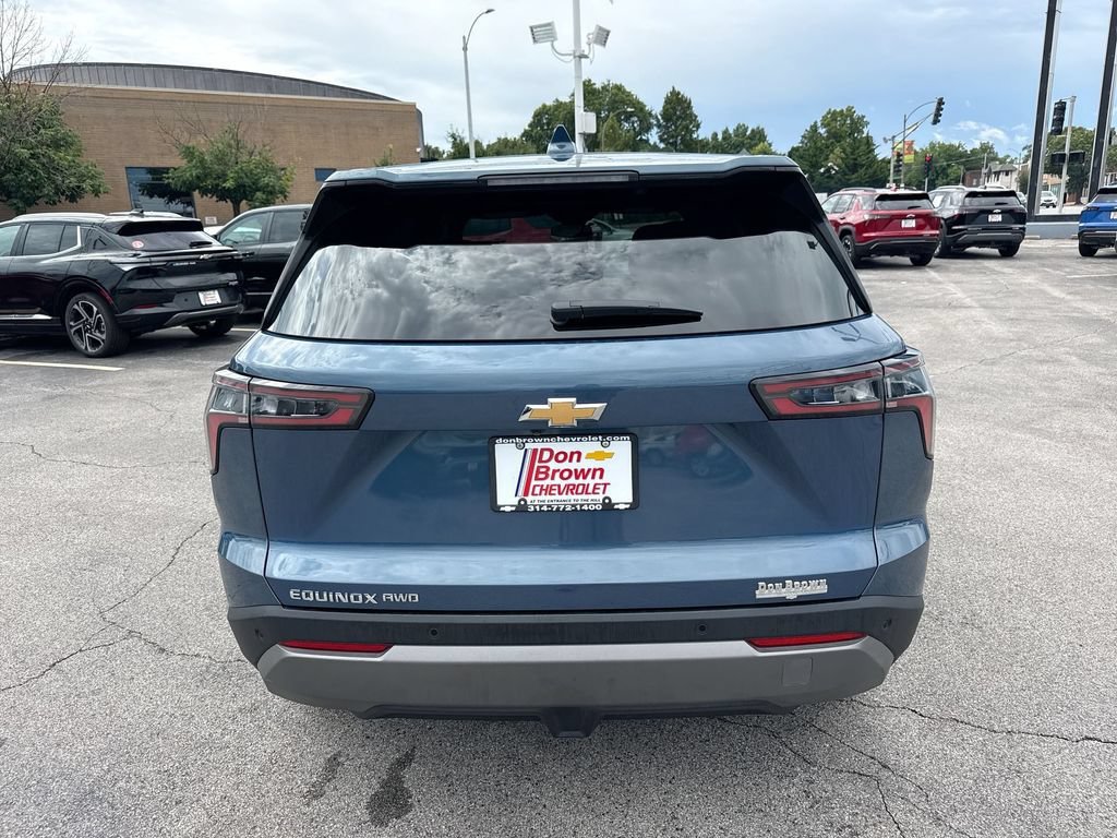 Used 2026 Chevrolet Equinox LT AWD/4WD image 26