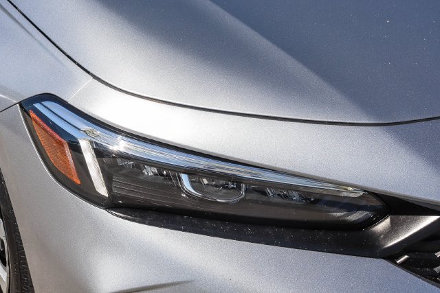 Used 2025 Honda Civic LX image 6