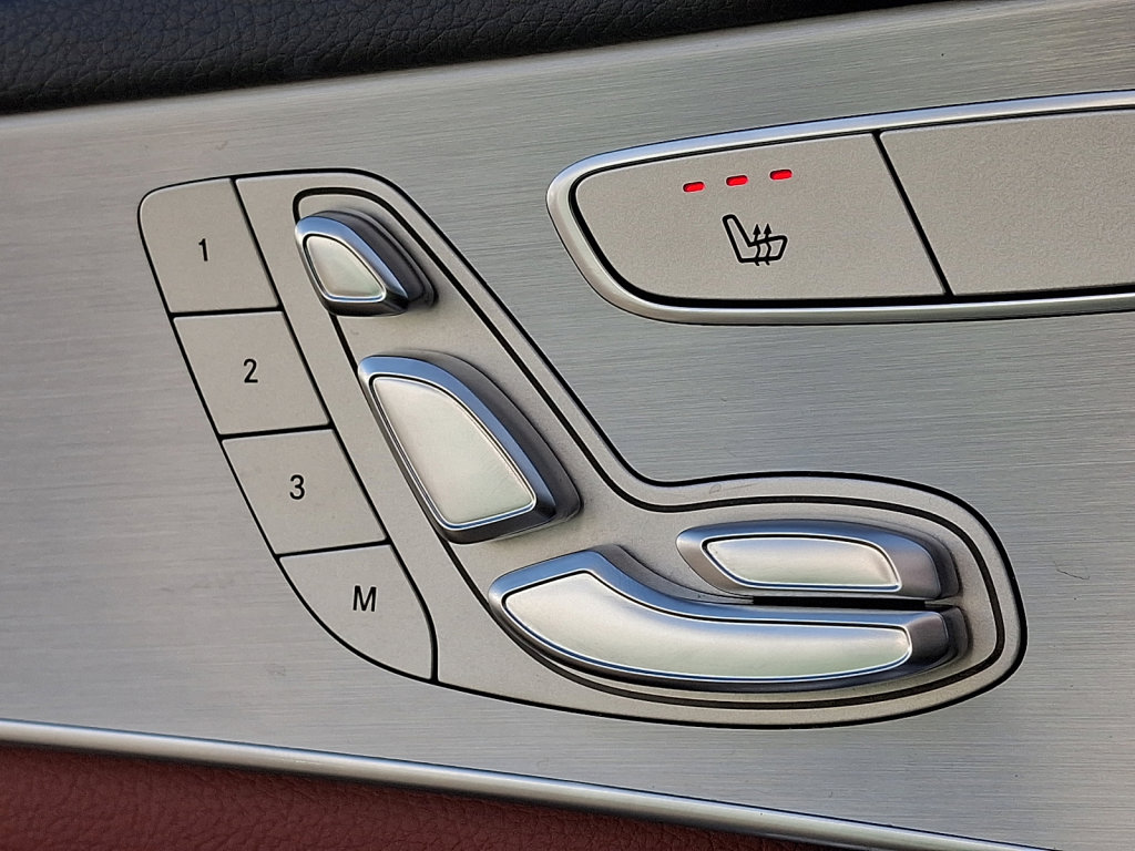 Used 2022 Mercedes-Benz GLC 43 AMG 4MATIC image 28