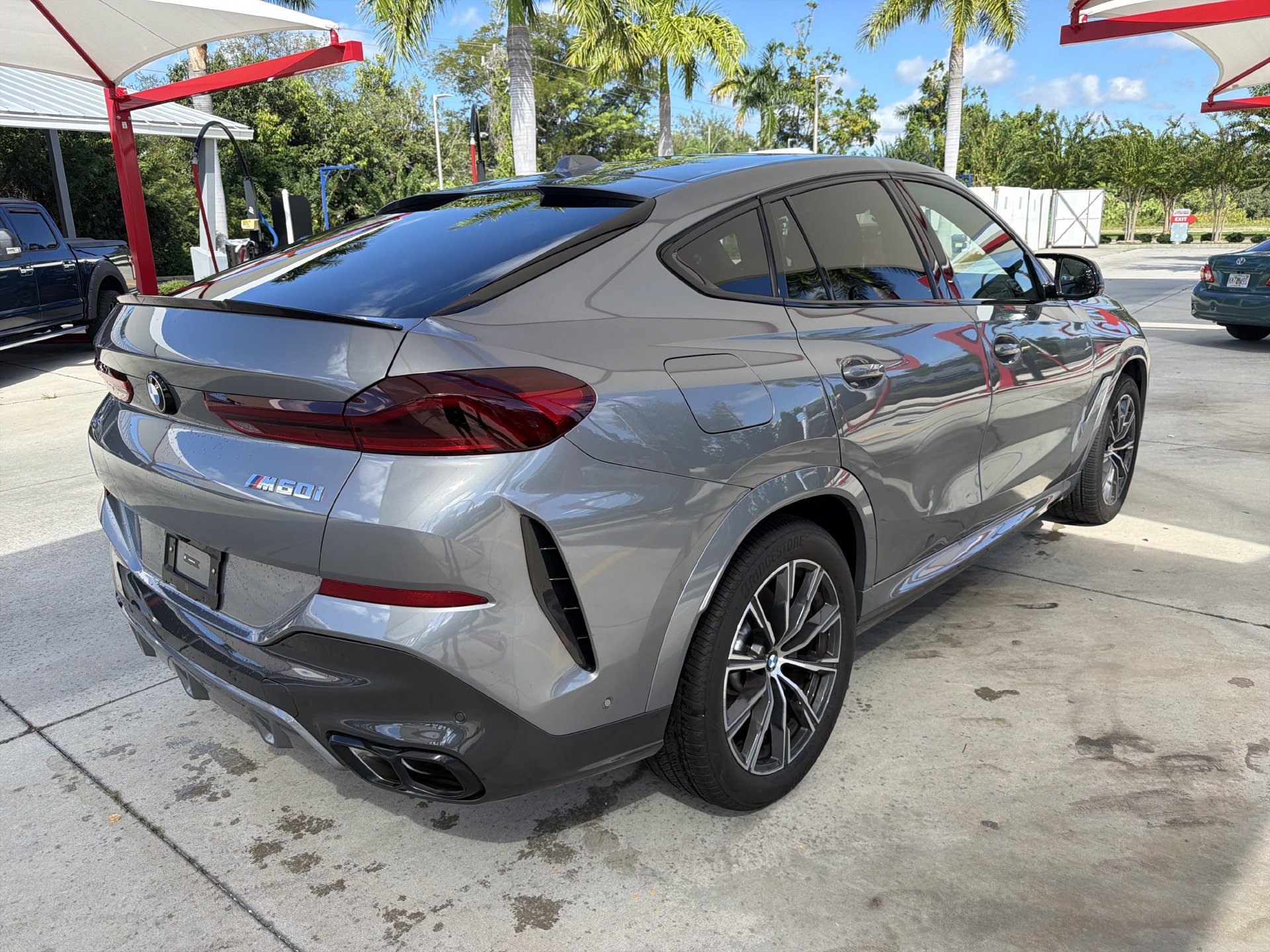 Certified 2026 BMW X6 M60i AWD/4WD image 4
