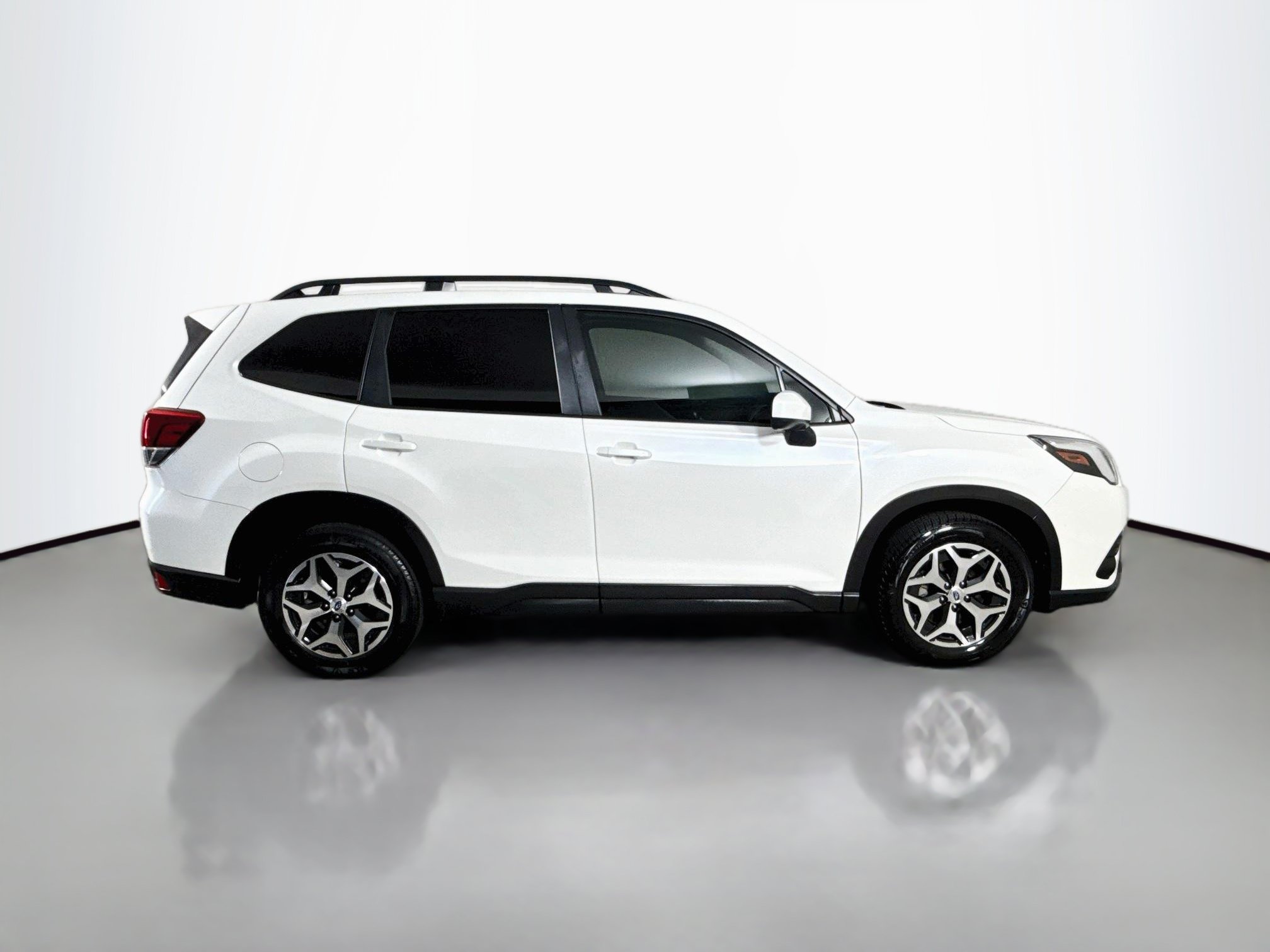 Used 2023 Subaru Forester Premium AWD/4WD image 11
