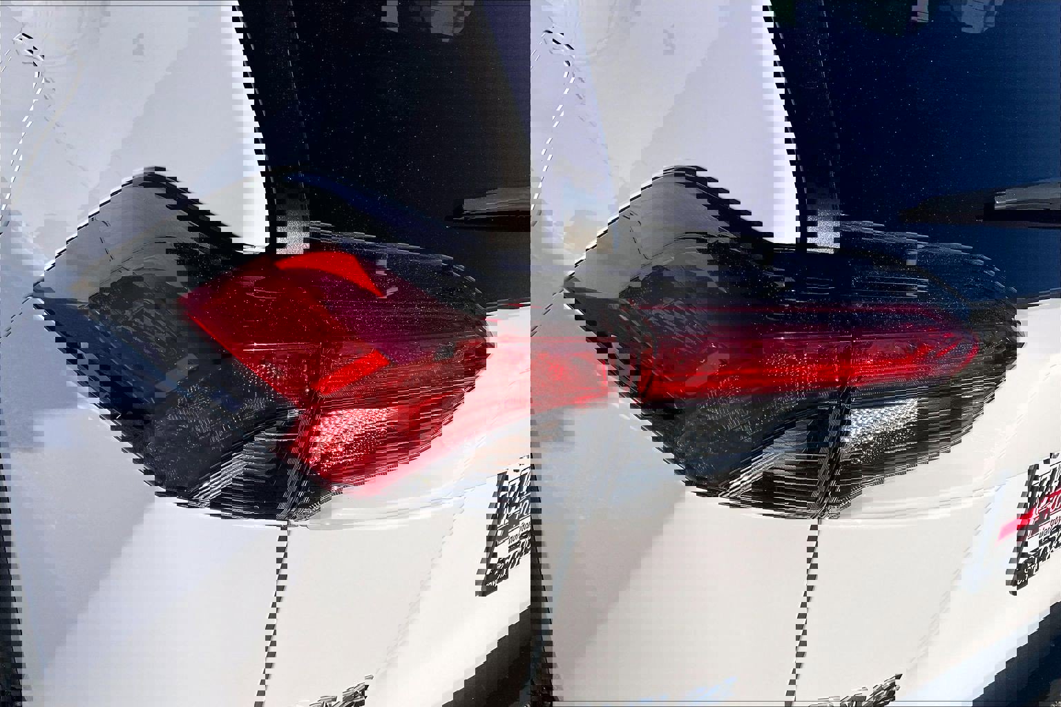 Used 2024 Toyota RAV4 XLE image 33