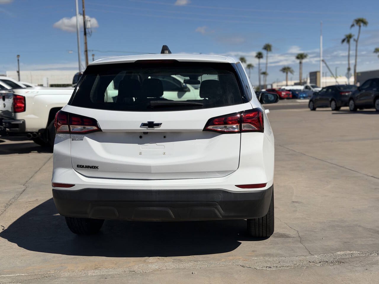 Used 2023 Chevrolet Equinox LS w/ Sport Edition FWD image 15
