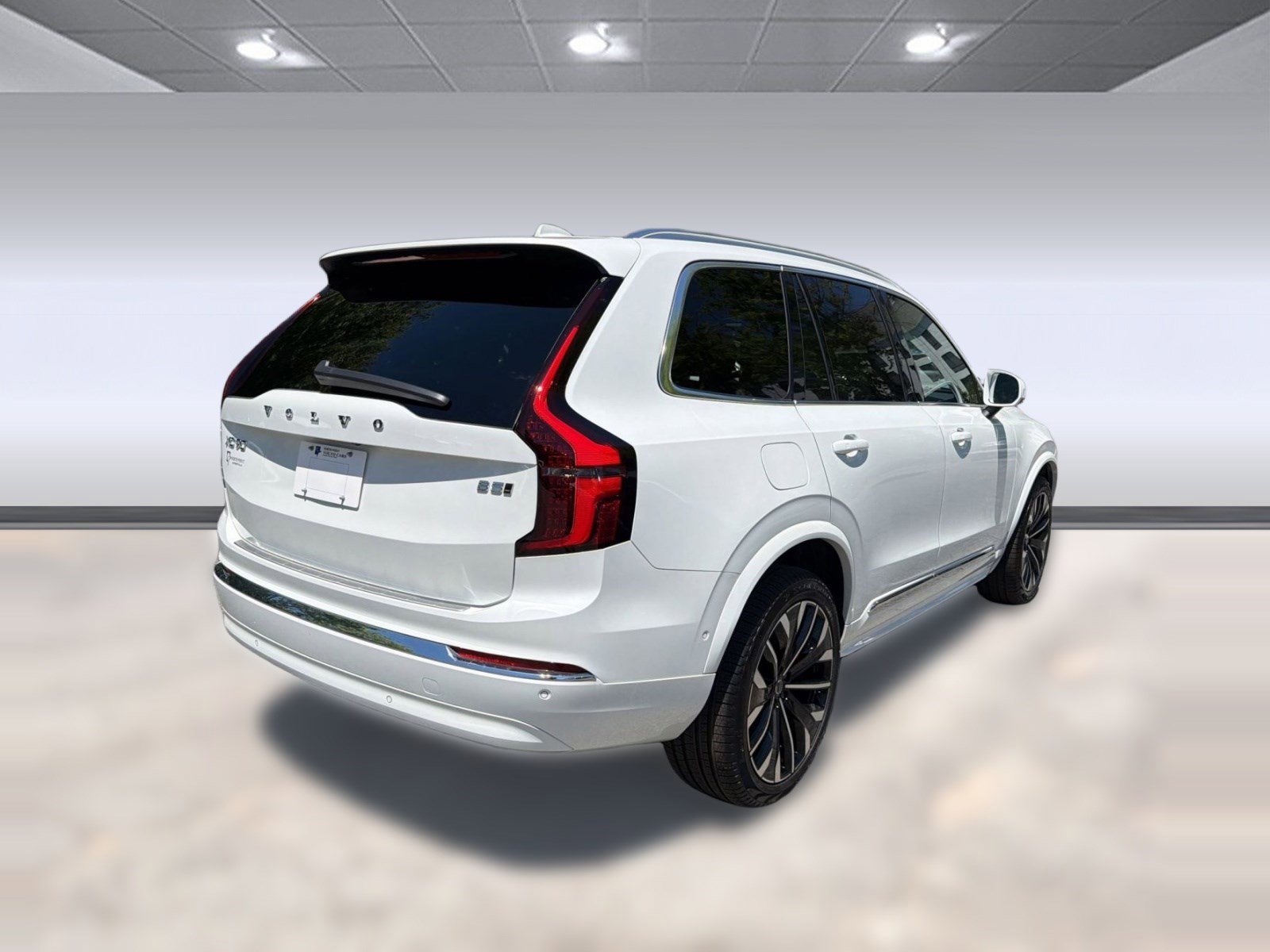 New 2026 Volvo XC90 B5 Plus w/ Protection Package AWD/4WD image 9