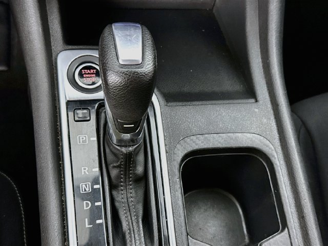 Used 2020 Nissan Sentra SV FWD image 17