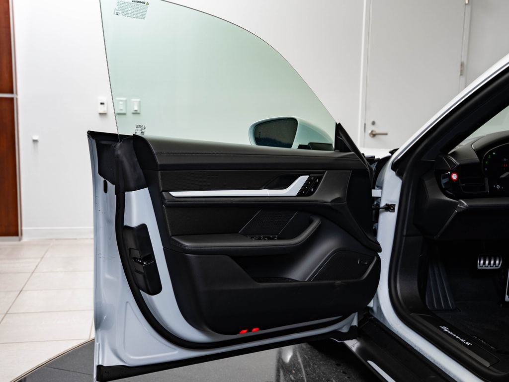 New 2026 Porsche Taycan 4S AWD/4WD image 28
