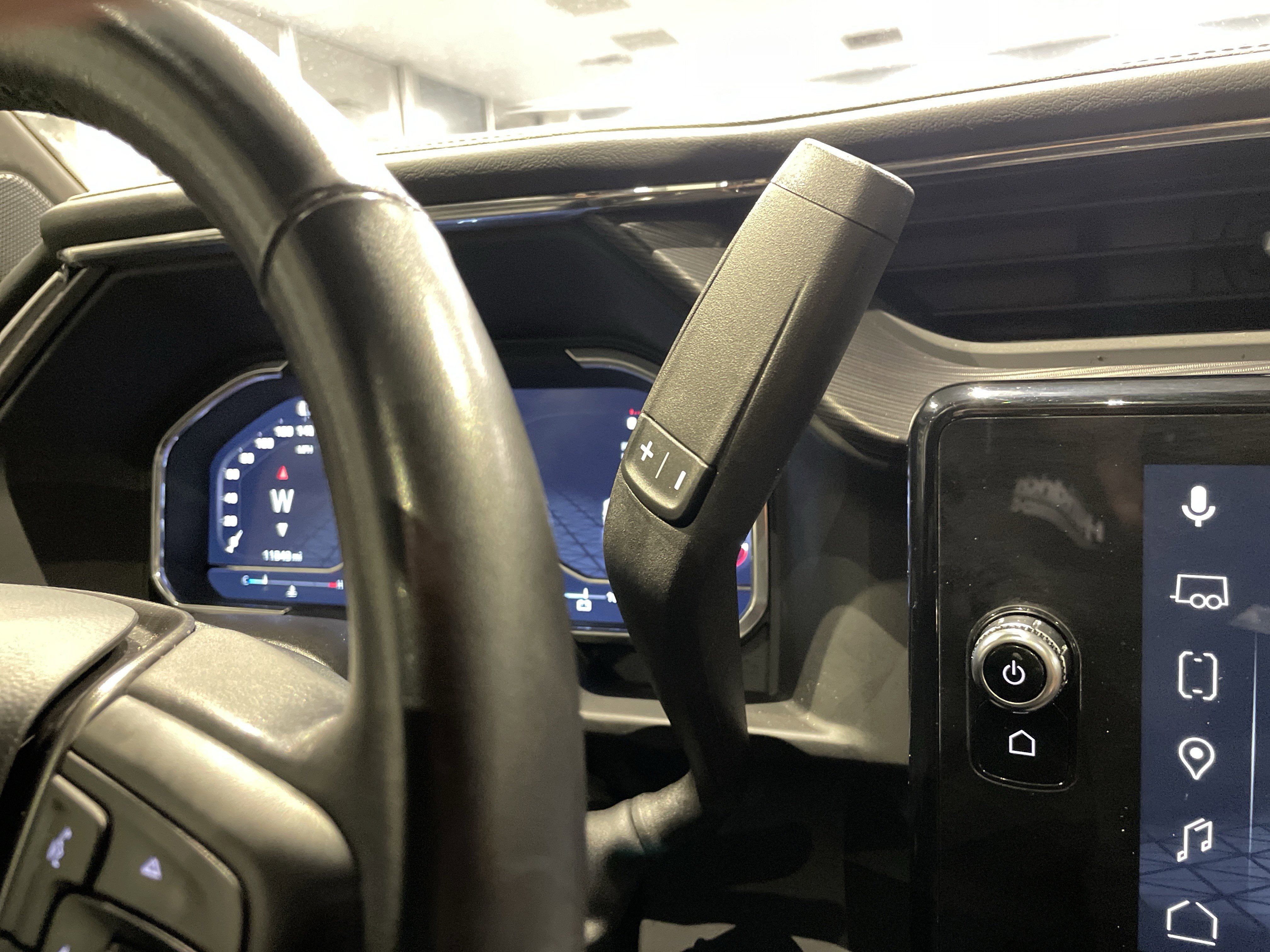 Used 2025 GMC Sierra 2500 Denali Ultimate image 31