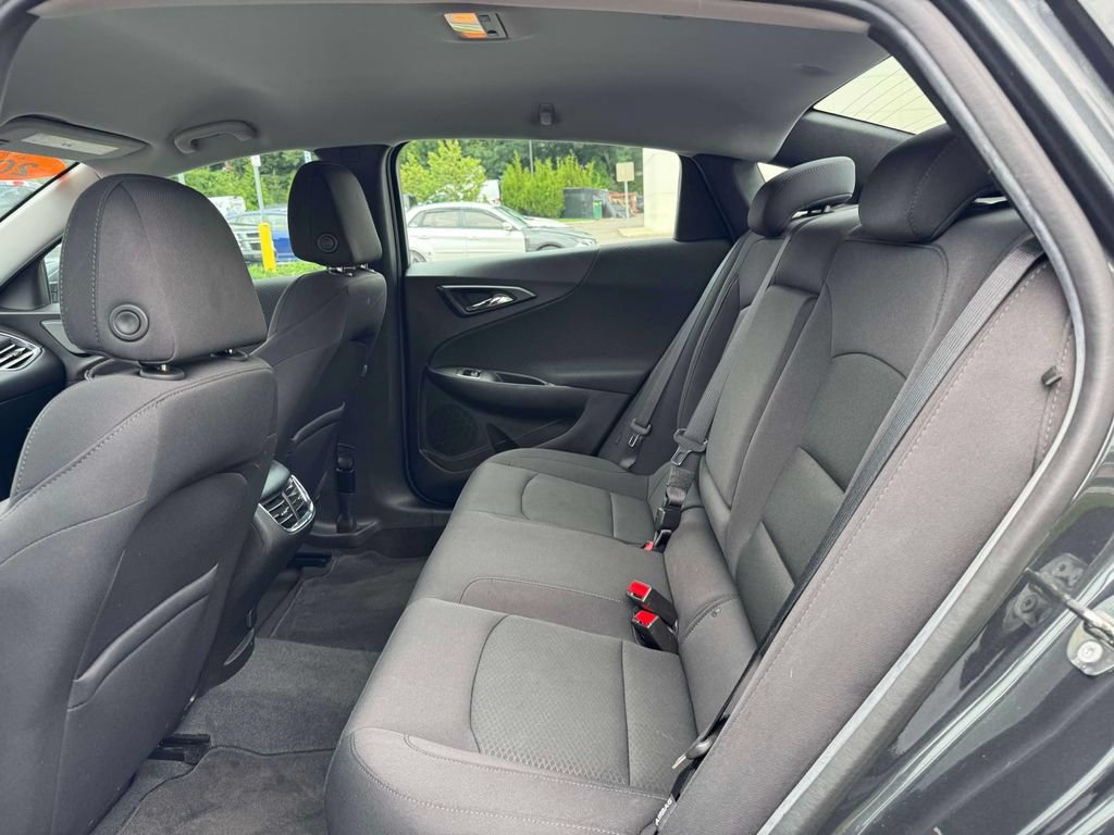 Used 2017 Chevrolet Malibu Hybrid FWD image 15