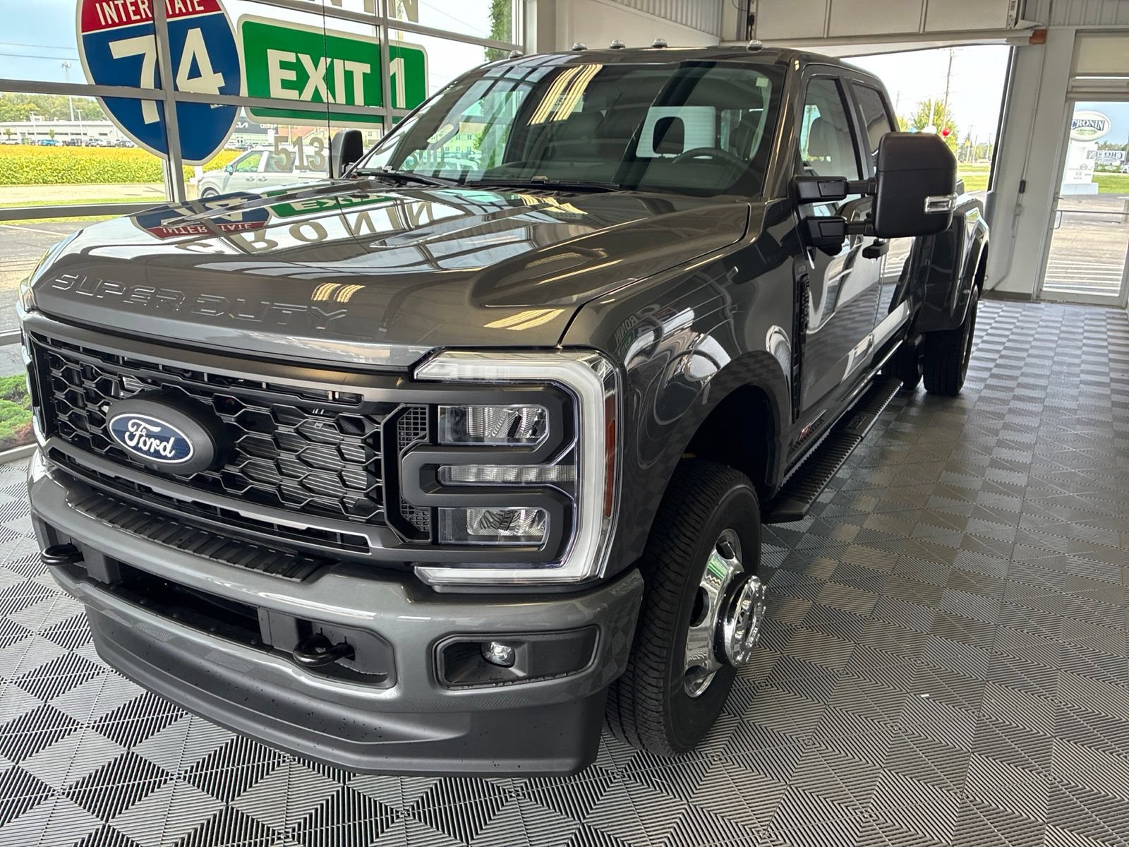 New 2027 Ford F350 XL w/ STX Appearance Package AWD/4WD image 3
