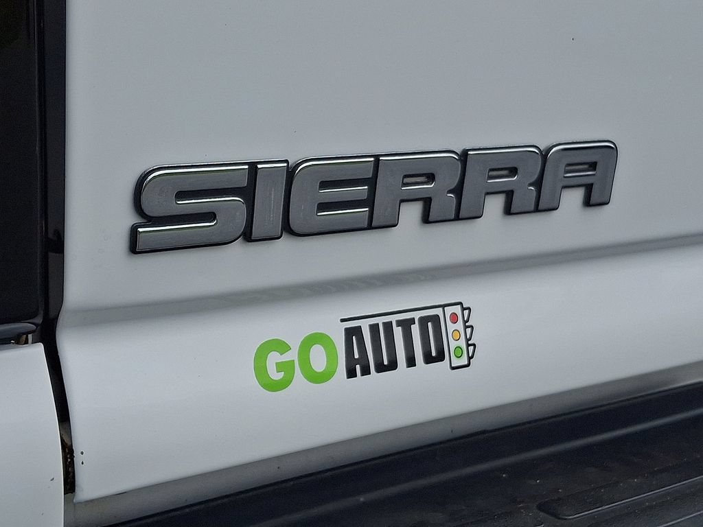 Used 2006 GMC Sierra 2500 W/T w/ Snow Plow Prep Package AWD/4WD image 33