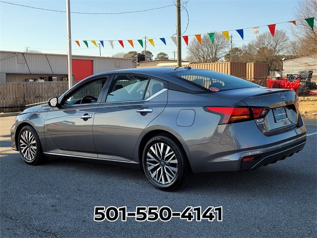 Used 2024 Nissan Altima 2.5 SV image 3